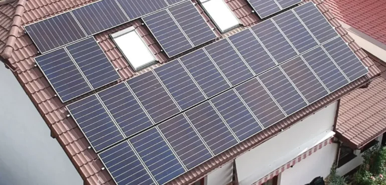 panele fotowoltaiczne monokrystaliczne czy polikrystaliczne