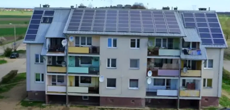 fotowoltaika z pompą ciepła na budynku mieszkalnym