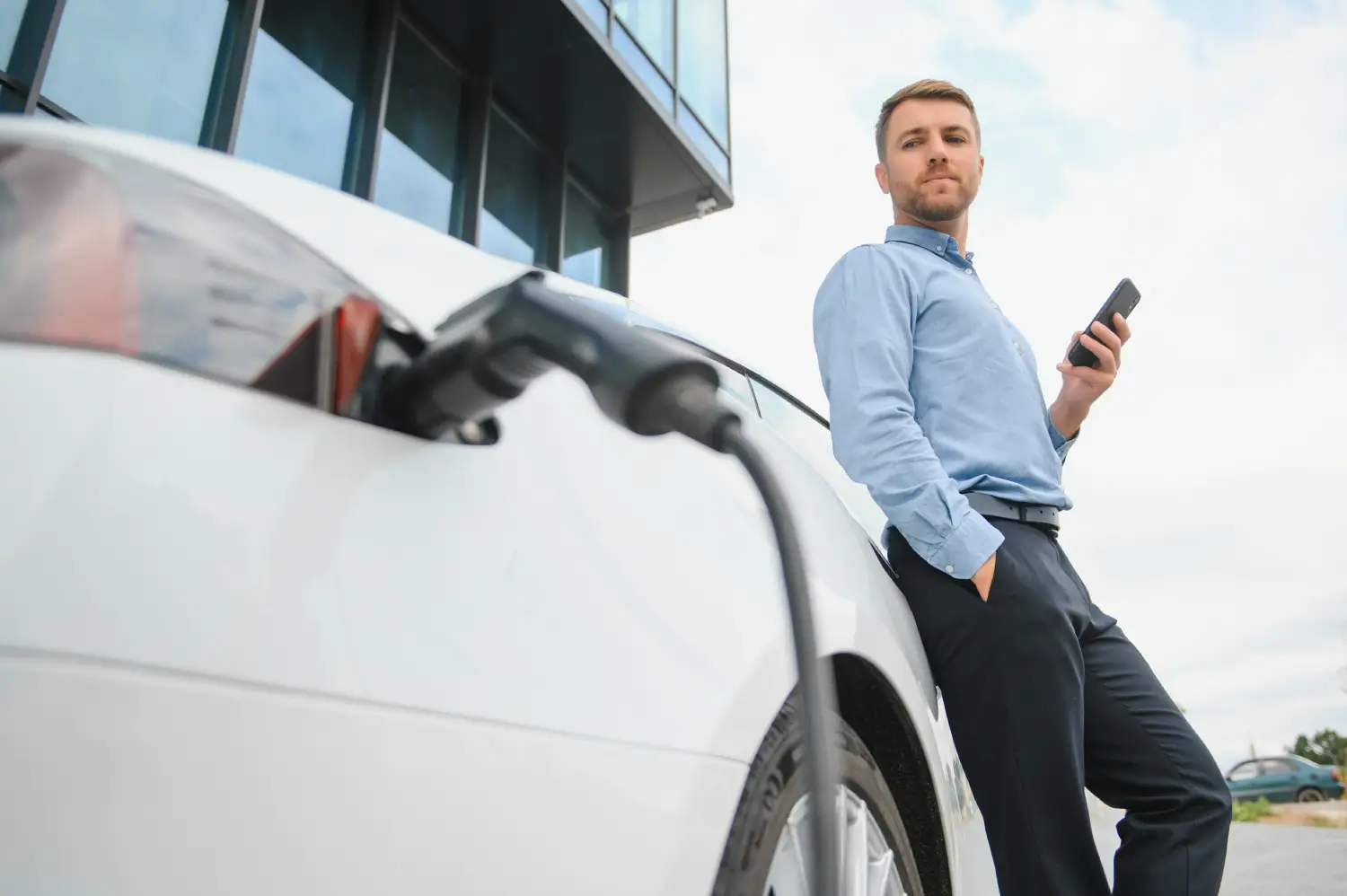 Ładowarka do samochodu elektrycznego w domu