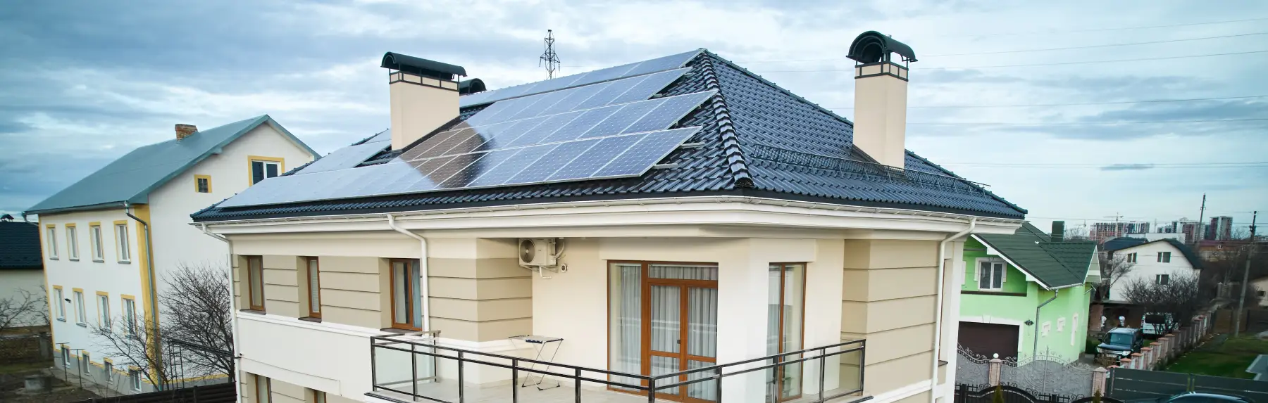 Panele fotowoltaiczne dla domu jednorodzinnego – wydajne źródło energii