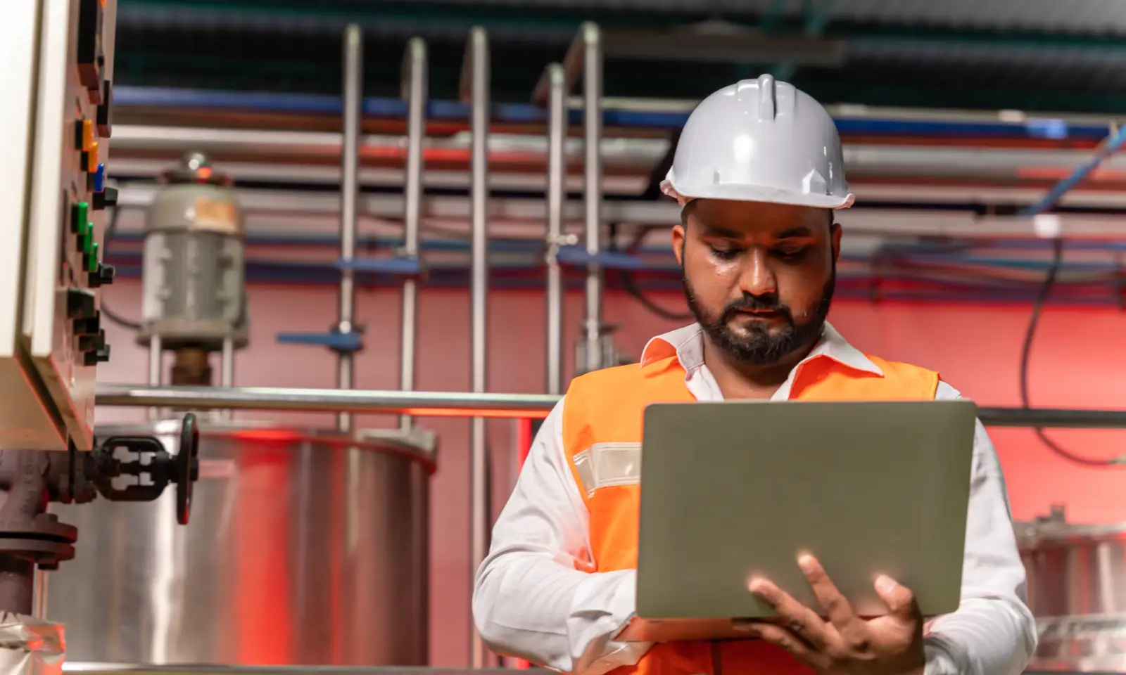 Kompensacja mocy biernej w instalacji elektrycznej – analiza jakości energii i optymalizacja współczynnika mocy